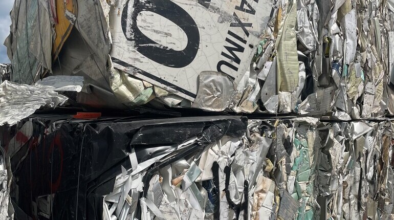 The Best Material for Automotive Industry: Aluminum's Weight Reduction and Fuel Efficiency